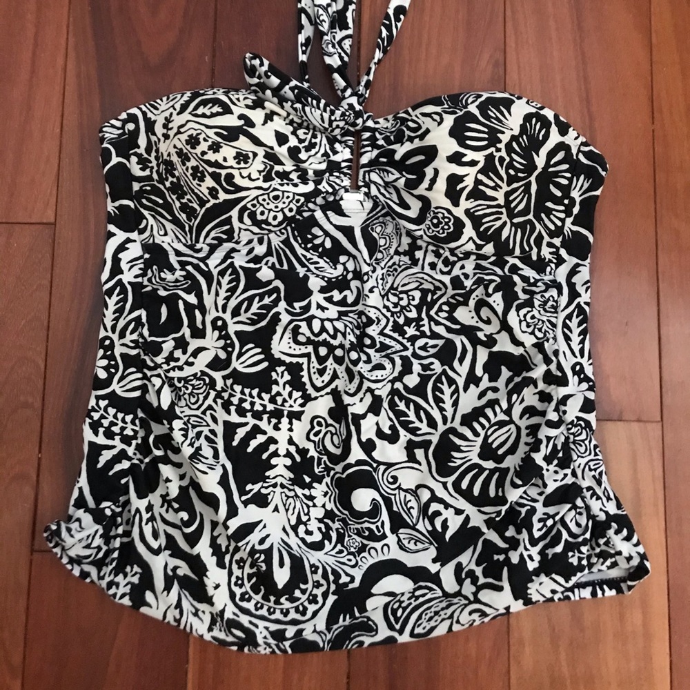 Beautiful Black & White Chaps Tankini Top Sz 14